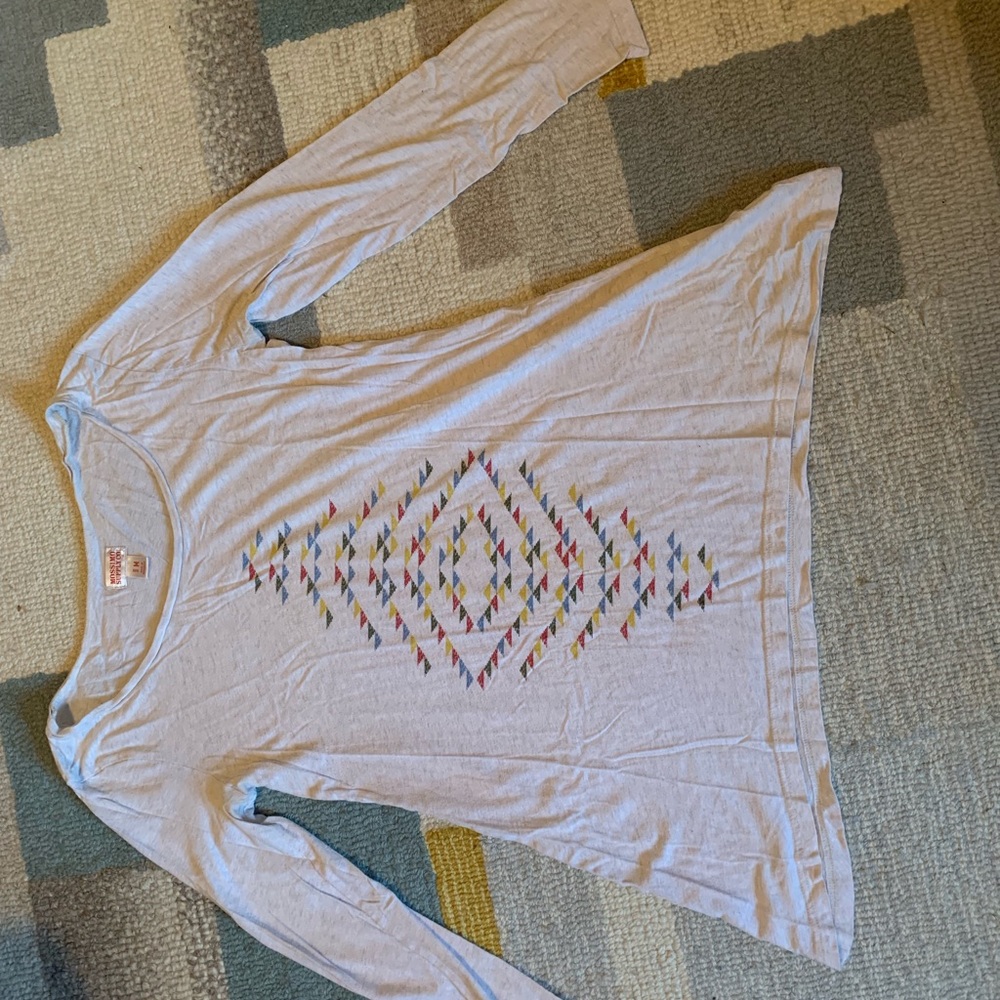 Mossimo long sleeve shirt